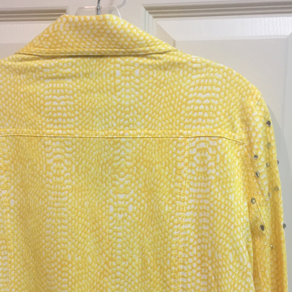 NWT Rhinestone Embellished Sunflower Yellow Jacket - Picture 4 of 8